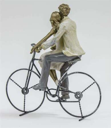 Figurka Para kochankowie na rowerze miedziany 