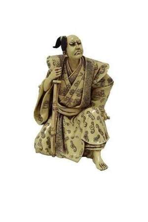Ozdobna Figurka Bond - Samuraj 23x18cm