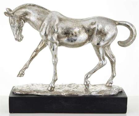 Srebrna figurka stojąca na półkę idący koń