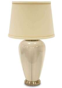 Stołowa Lampa Z Kloszem Kremowa Ceramiczna